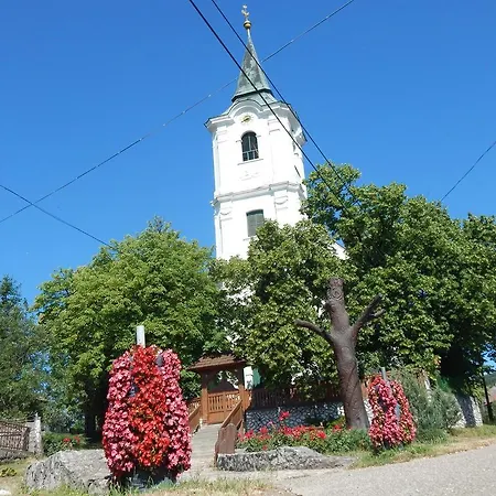 Konukevi Postakocsi Vendeghaz *
